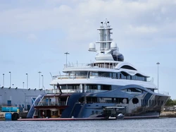 Yacht Mewah Zuckerberg Dituding Ogah Bantu Kapal Terdampar