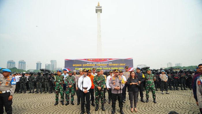 Keterangan Pers Kapolri, Panglima TNI dan Menko PMK