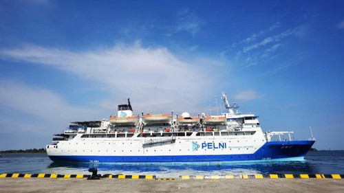 KM Awu bersandar di Pelabuhan Benoa, Kota Denpasar, Bali beberapa waktu lalu. (Dok PT Pelni Denpasar)
