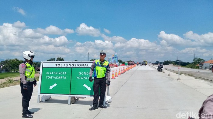 Kondisi jalan tol Jogja-Solo di Klaten yang akan dibuka fungsional saat mudik Lebaran 2024, Rabu (3/4/2024).
