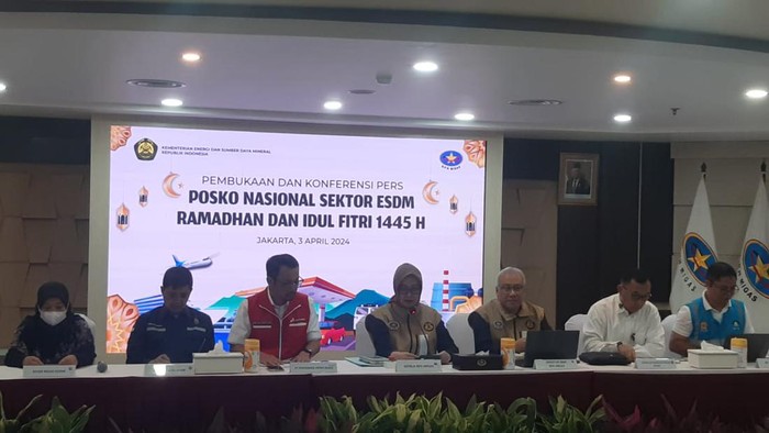 Konferensi Pers Posko Nasional sektor ESDM Ramadan dan Idul Fitri 1445 H