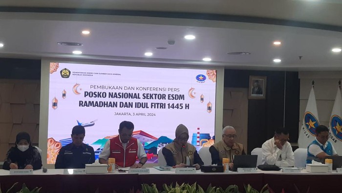Konferensi Pers Posko Nasional sektor ESDM Ramadan dan Idul Fitri 1445 H