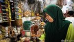 Lebaran Semakin Dekat, Penjualan Kue Kering Semakin Laris