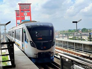 LRT Sumsel Tambah 8 Perjalanan Selama Festival Perahu Bidar Palembang