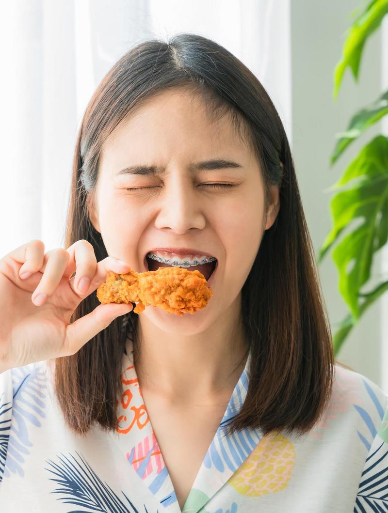 8 Kebiasaan Buruk Saat Puasa yang Diam-diam Bikin Berat Badan Naik