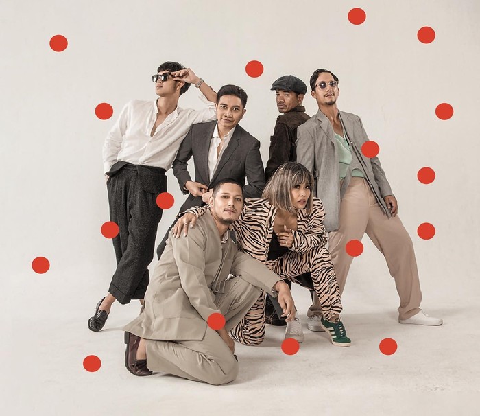 MALIQ & DEssentials