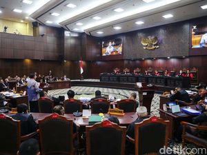 Hakim MK Mengaku Tergelitik dengan Keterangan Ahli Prabowo-Gibran