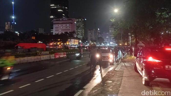 Jalan Kembali Lancar Usai Pembubaran Demonstrasi di Patung Kuda