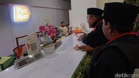 Koordinator aksi, Henry Kuncoro Yekti mengatakan rompi antipeluru ini hanya simbolis. Makna sebenarnya rompi untuk hakim ini untuk menangkal Korupsi Kolusi Nepotisme (KKN).