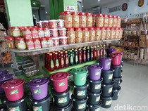 Ini Rekomendasi Oleh-oleh Cirebon yang Cocok untuk Dibawa Pulang