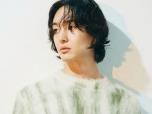 Foto-foto Onew SHINee sebagai Artis GRIFFIN Entertainment