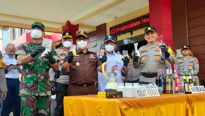 Pemusnahan hasil Operasi Pekat 2024 di Polres Probolinggo