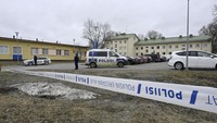 Kondisi para siswa yang terluka masih belum jelas. Perdana Menteri Finlandia Petteri Orpo memposting di X bahwa dia “sangat terkejut” atas penembakan tersebut.