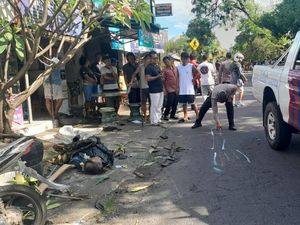 Tabrakan Maut dengan WN Kazakhstan, Pemotor Tewas di Jalan Amlapura-Singaraja