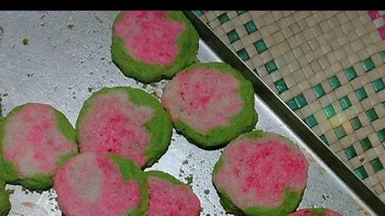 Lho jadi kaya kue bikang ya. Foto: TikTok/fitriirahmadhanii26