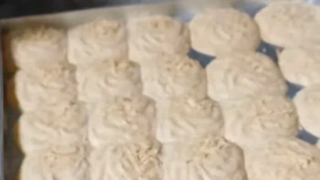 Setelah dipanggang malah melebar ke mana-mana. Foto: TikTok/fitriirahmadhanii26