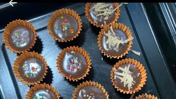Yumm, enak nih kue cupcake cokelat. Foto: TikTok/fitriirahmadhanii26