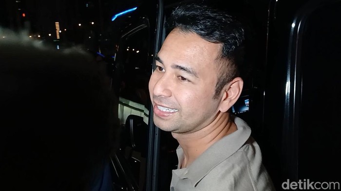 Raffi Ahmad Raffi Ahmad menjawab isu dikaitkan dengan kasus suami Sandra Dewi.