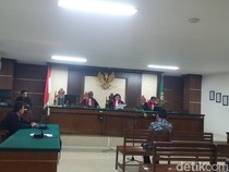 Caleg Demokrat Sulsel Bagi-bagi Uang saat Kampanye Divonis 5 Bulan Penjara