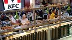 THR Cair, Warga Ramai-ramai Serbu Pusat Perbelanjaan