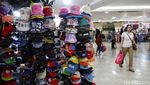 THR Cair, Warga Ramai-ramai Serbu Pusat Perbelanjaan