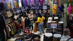 THR Cair, Warga Ramai-ramai Serbu Pusat Perbelanjaan