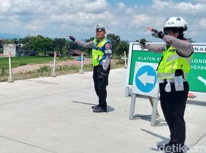 Cegah Penumpukan di Exit Tol Jogja-Solo, Polres Klaten Simulasi Buka-Tutup