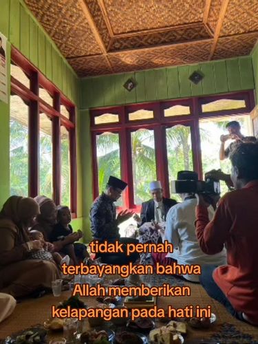 Viral curhat istri pertama mengantar suaminya untuk menikah lagi dengan wanita lain.Dok. TikTok @ginaagustin31.