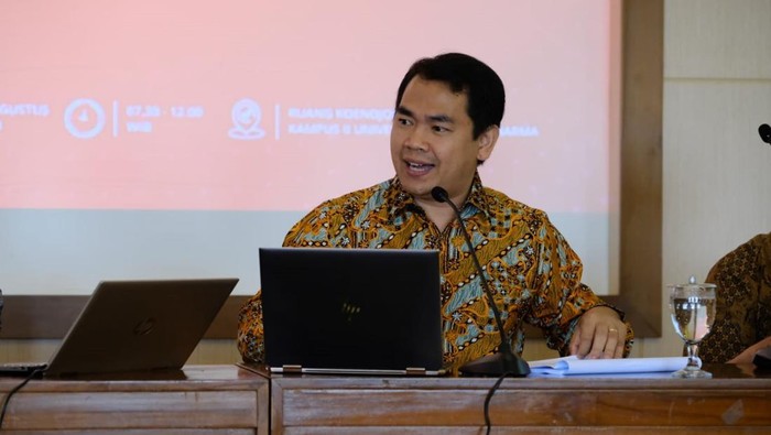 Wakil Rektor Bidang Akademik, Prof. Ir. Sudi Mungkasi, Ph.D.