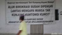 Sebelumnya, warga sudah melakukan pramediasi di Komnas HAM untuk mencari solusi atas konflik yang dialami dengan PT Jakpro dan Pj. Gubernur DKI Jakarta Heru Budi terkait dengan adanya perubahan SK penempatan Warga Kampung Susun Bayam. Namun, tak ada kesepakatan antara warga dengan pihak Jakpro untuk tarif menempati hunian itu.  