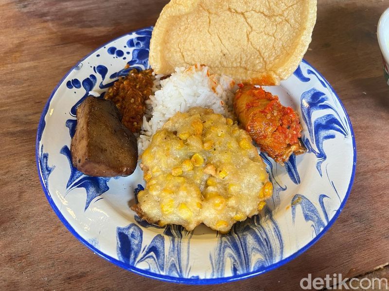 Warung Joglo Si Embah