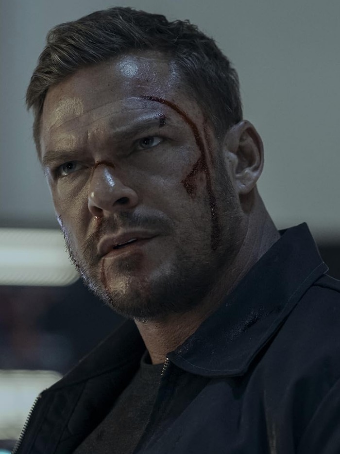Alan Ritchson Penampilan Alan Ritchson di serial Reacher.