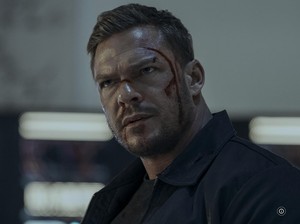 Ini Adegan yang Ogah Dilakukan Alan Ritchson di Reacher