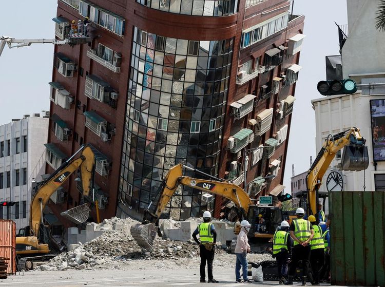Bangunan Rusak Akibat Gempa Taiwan Mulai Dibongkar, Begini Potretnya