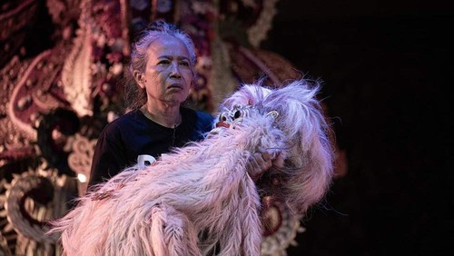 Budayawan sekaligus sastrawan Cokorda Sawitri atau Cok Sawitri. (Foto: Istimewa/Facebook Cok Sawitri)