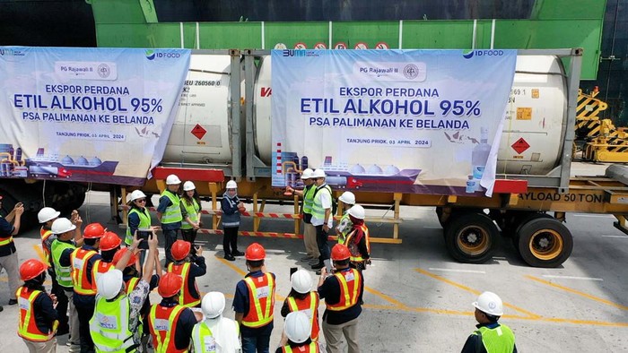 Indonesia Ekspor Etanol Farmasi ke Belanda Anak perusahaan ID FOOD, PT PG Rajawali II melakukan ekspor perdana etanol 95% ke Belanda. Etanol ini untuk kebutuhan farmasi.