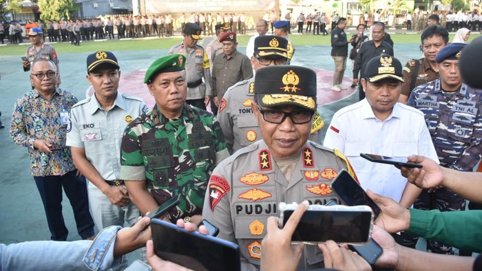 Kapolda Gorontalo Irjen Pudji Prasetijanto saat apel Operasi Ketupat 2024 di Mapolda Gorontalo, Kamis (4/4/2024).