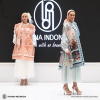 Fashion show koleksi Raya dari Rahina Indonesia di Indonesia Fashion Week 2024. Menghadirkan koleksi yang dinamai Elora, Rahina merilis baju Lebaran dalam warna warna sabana, bumi dan langit serta menampilkan keindahan bunga dandelion. Foto: Rahina Indonesia.