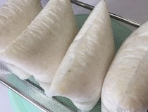 Hati-hati! Ini Risiko Paparan Plastik di Kuah Bakso dan Pembungkus Lontong