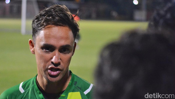 Pelatih Persebaya Paul Munster