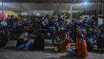 Pemudik Sepeda Motor Menyemut di Pelabuhan Ciwandan