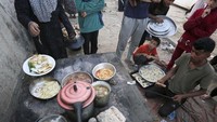 Gaza saat ini tengah dilanda bencana kelaparan karena kekurangan pasokan makanan akibat serangan Israel. 