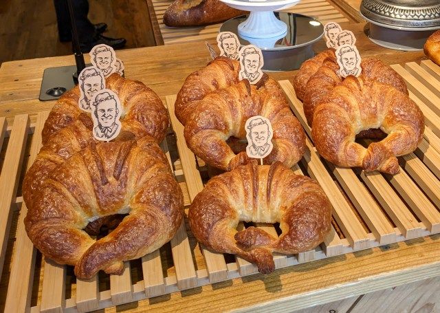 roti berbentuk otot yang unik