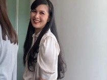 Senyum Sandra Dewi Saat Tiba di Kejagung: Doain Ya!