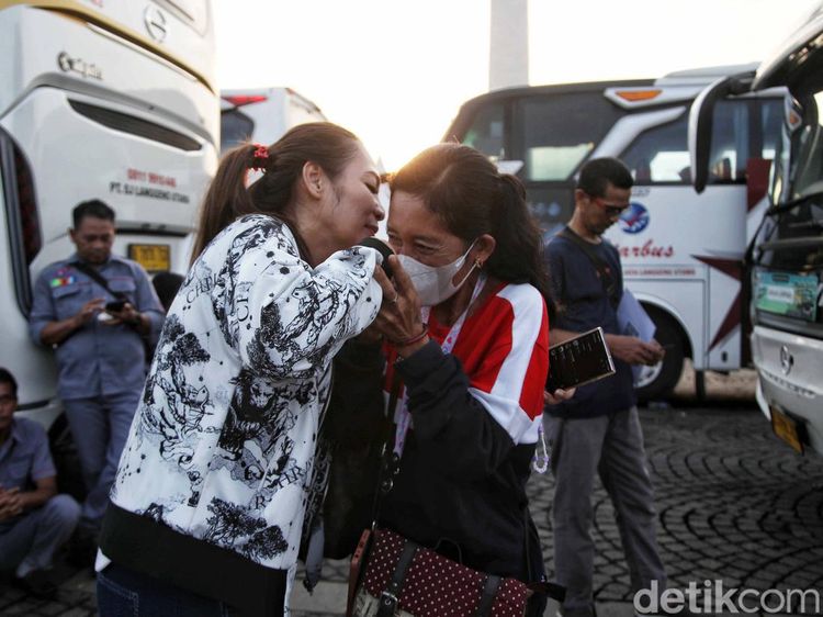 Senangnya Warga Ikuti Mudik Gratis Pemprov DKI