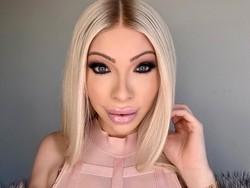 Penampilan Wanita yang Nyesal Jadi Barbie, Merasa Wajahnya Kini Mirip Alien