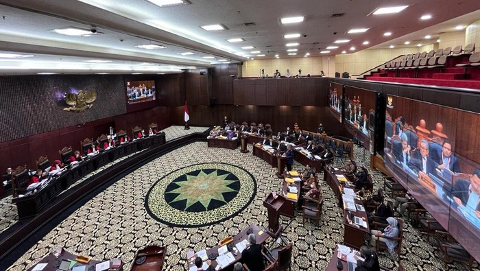 Sidang MK pada Kamis (4/4/2024)-(Anggi/detikcom)