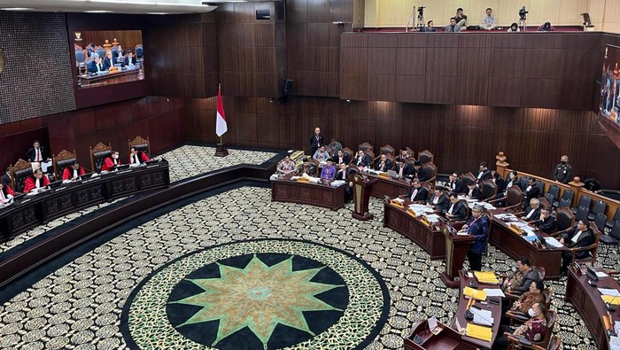 Sidang MK pada Kamis (4/4/2024)-(Anggi/detikcom)