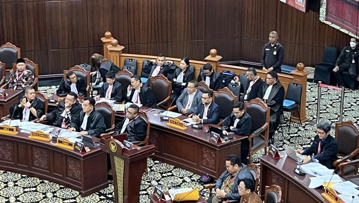 Sidang MK pada Kamis (4/4/2024)-(Anggi/detikcom)