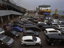 Suasana Pelabuhan Merak Mulai Dipadati Pemudik